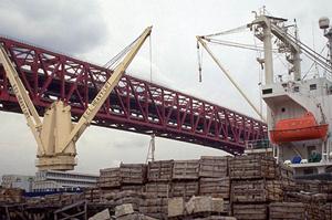 ユンボアタッチメントでマルチパワーに